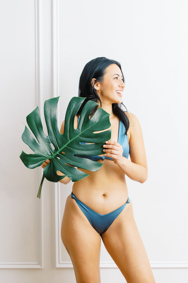 Reversible Knotted Two Piece Set